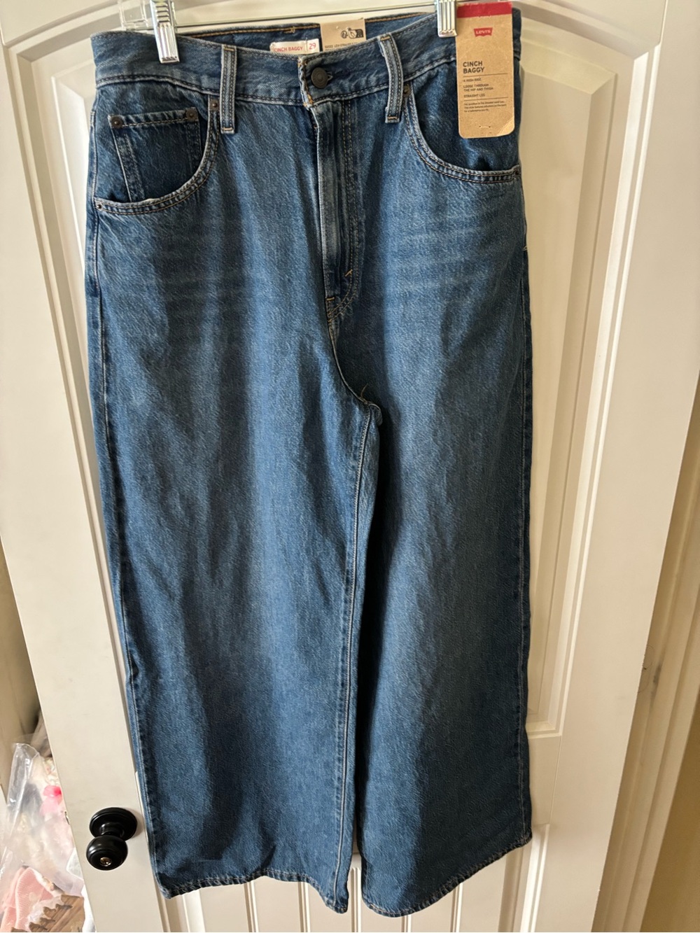 Levi's Women's Cinch Baggy Jeans in Medium Blue Denim